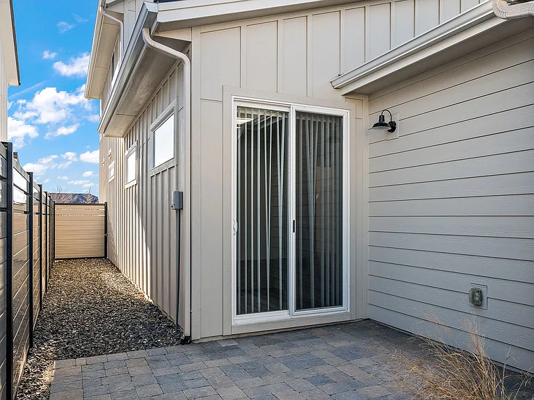 5690 W Glass Ln — Photo 15