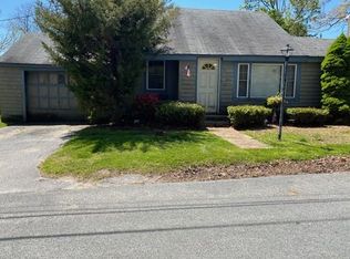 7 Velvet Ave, Westport, MA 02790