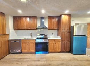 13224 SE 230th St #B, Kent, WA 98042