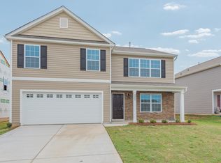 3000 Sweet Apple Dr, Dallas, NC 28034