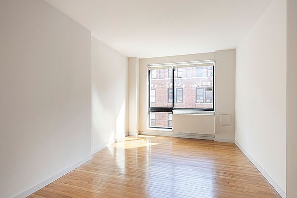 1st image of 537 W 27th St APT 5I