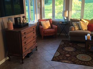 212 N Garfield Rd, Mohrsville, PA 19541