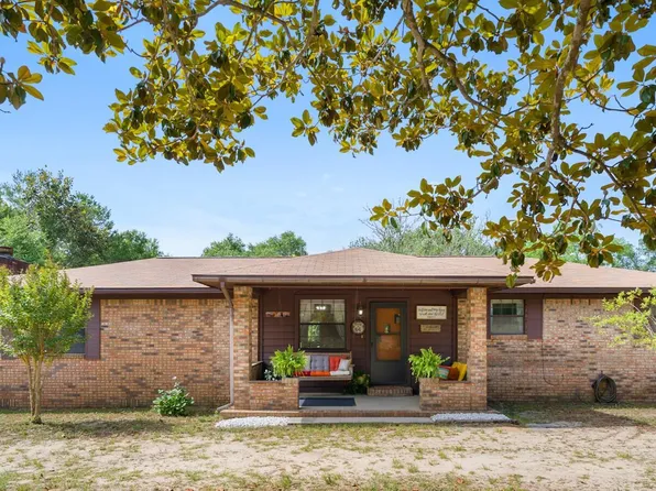 272 Boundary Line Rd, Freeport, FL 32439