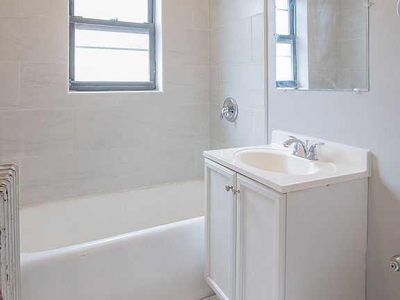 5th image of 1620 W Farwell Ave #1B