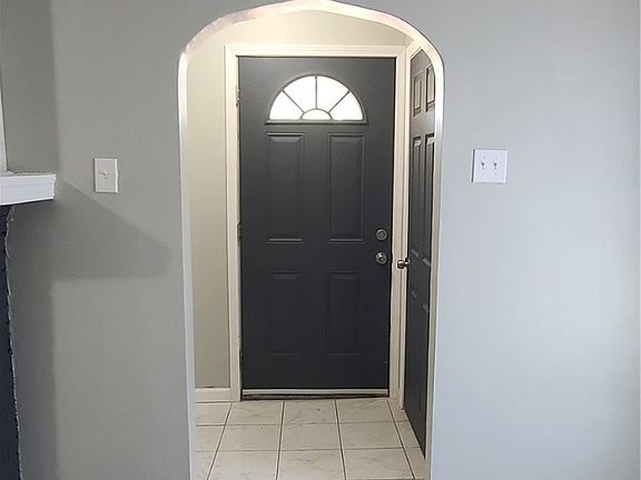 5th image of 1521 Shelley Dr