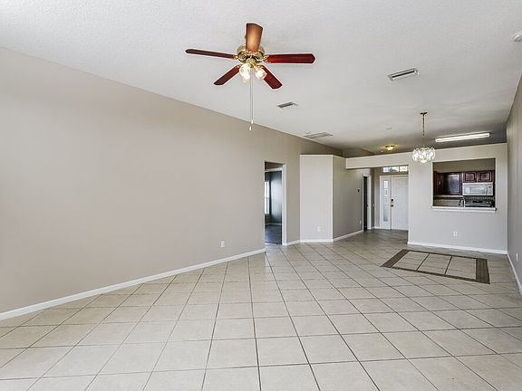 4th image of 10457 Hunters Haven Blvd
