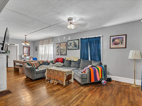 5th image of 1412 SW Fillmore St #R34199-r43582-r43583
