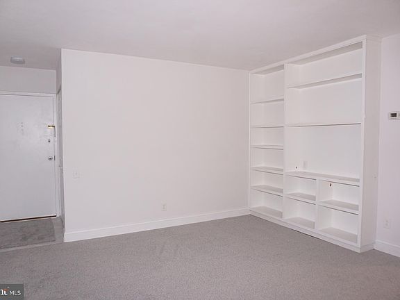 5th image of 790-790 Fairview Ave #A