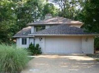 11126 Timberhead Ln, Reston, VA 20191