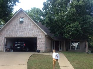 4 Lexington Ct, Longview, TX 75601