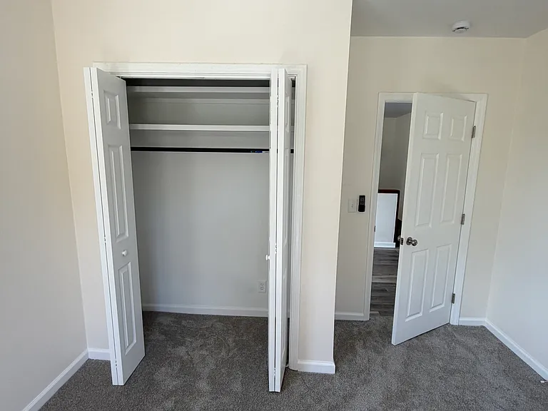 108 Crestview Dr — Photo 14