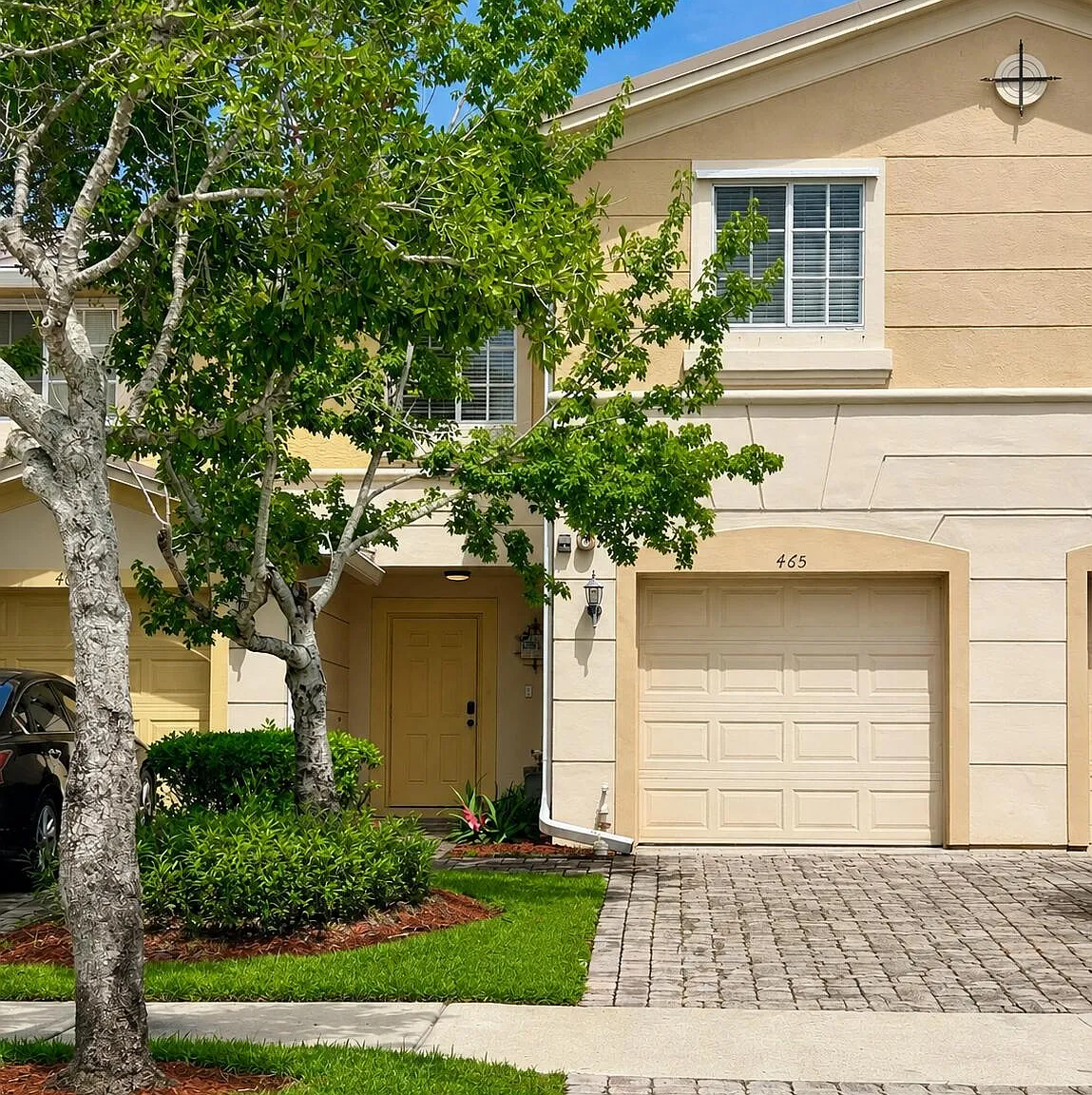 3 bed, 2.5 bath, 1492 sqft, $2,200 — Photo 3