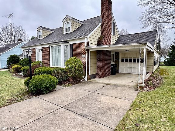 3rd image of 1038 Vincent Blvd
