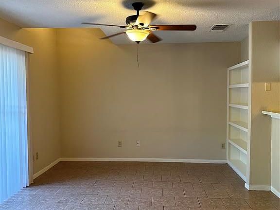 4th image of 2121 Hepburn St APT 310