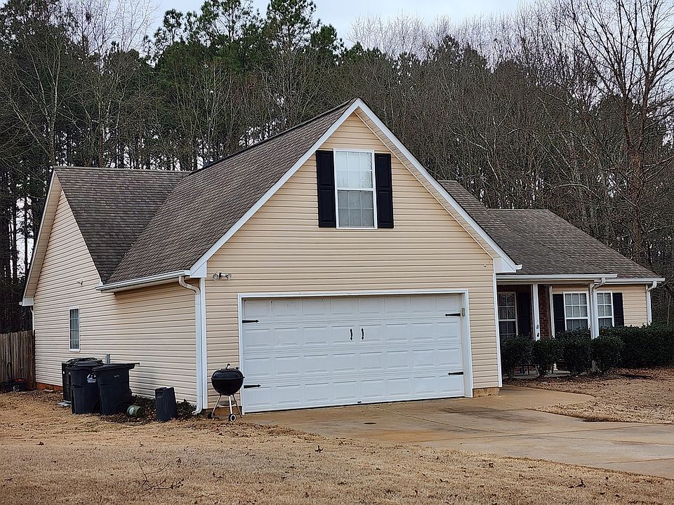 2nd image of 200 Richmond Dr