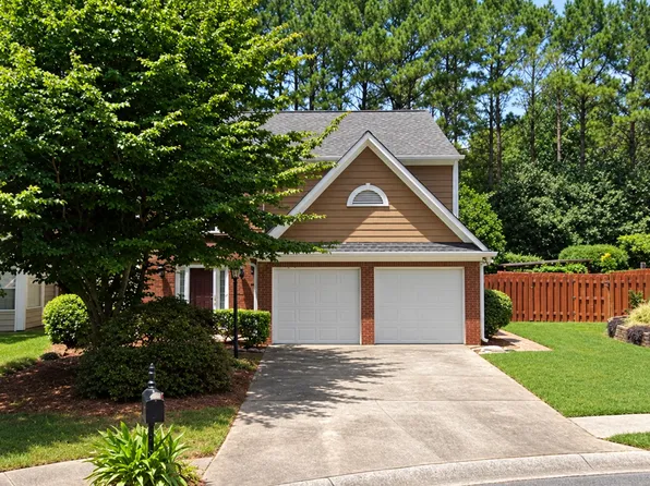 1581 Galewood Cir, Marietta, GA 30062