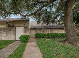 8612 Dairy View Ln, Houston, TX 77072