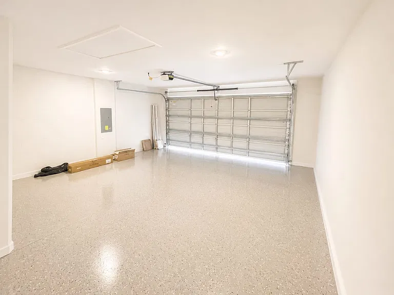 17240 Cantu Ct — Photo 25