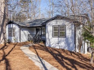 5795 Skylark Rd, Pfafftown, NC 27040