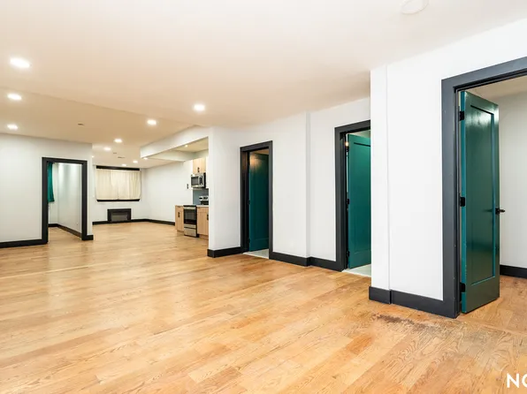 404 Onderdonk Avenue image 1 of 22