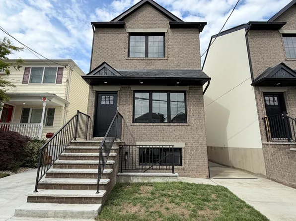 77 Alberta Ave, Staten Island, NY