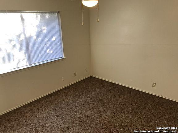 3rd image of 5530 Lochmoor