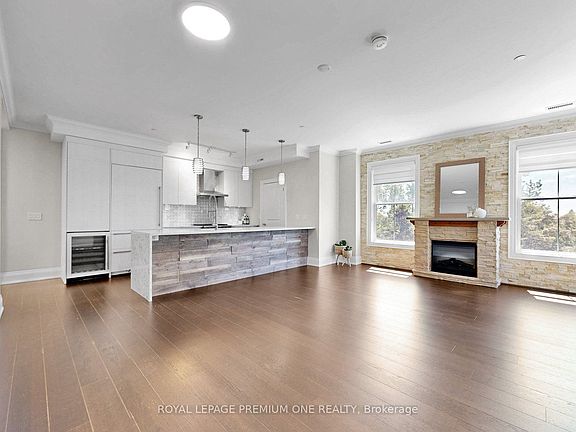 2nd image of 10360 Islington Ave #303