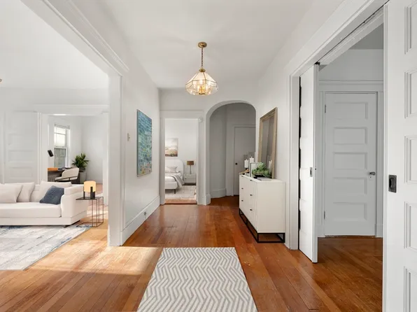 27 Willis St, Dorchester, MA 02125