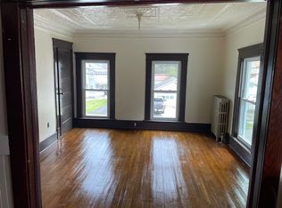 403 N Market St, Johnstown, NY 12095