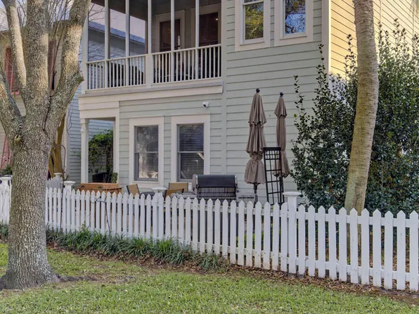 37 Chapel Hill Rd, Bay Saint Louis, MS 39520