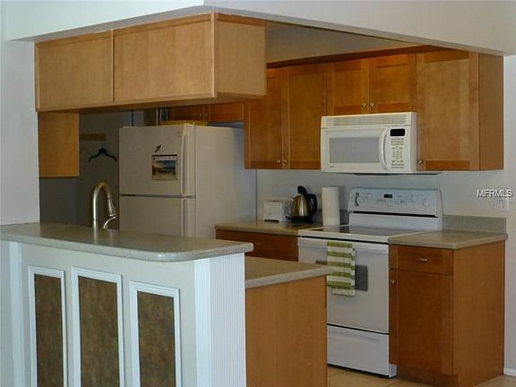 5th image of 7239 Orkney Ave N