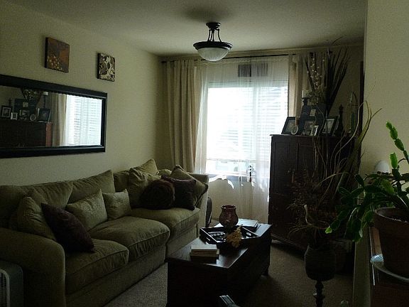 3rd image of 10033 2nd Pl NE