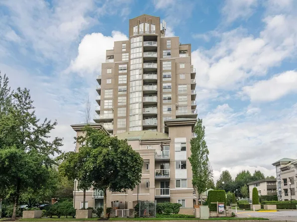 10523 University Dr #1301, Surrey, BC V3T 5T8