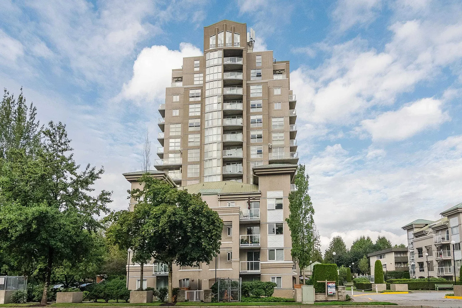 10523 University Dr #1301 photo 1