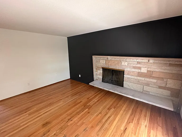 14236 SE 24th St — Photo 4