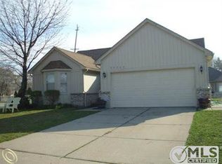 32944 Lorraine Ave, Warren, MI 48093