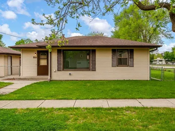 320 E Marshall St, Belvidere, IL 61008