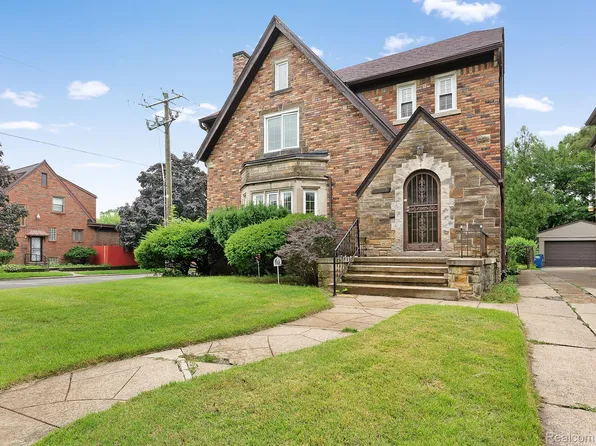 17305 Fairfield St, Detroit, MI 48221