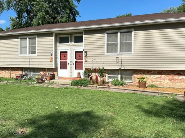 1116 Pine St APT A, Eudora, KS 66025