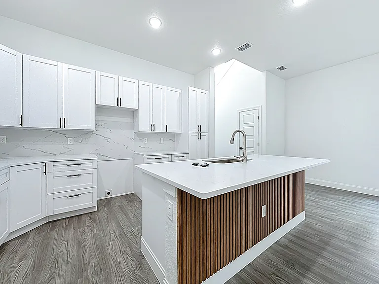8892 Hogan Rd — Photo 15
