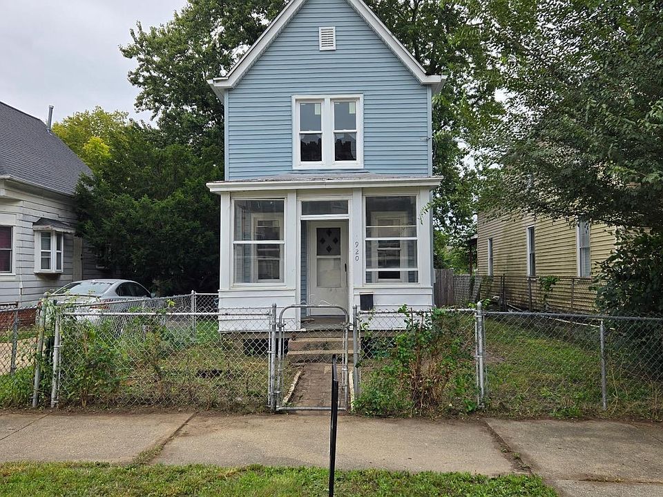 1st image of 920 S Matthew St