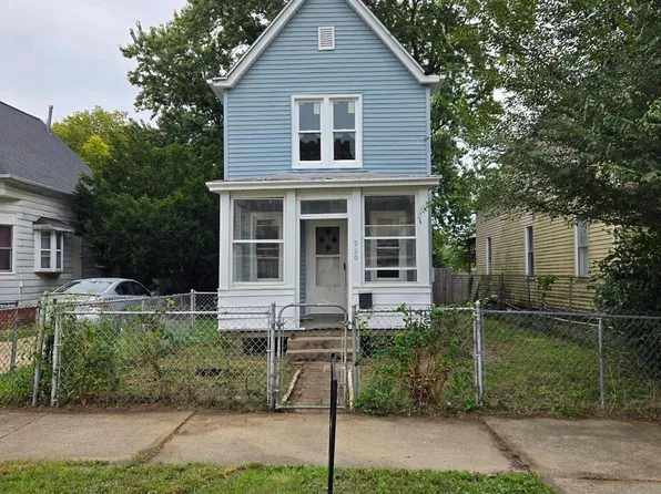 920 S Matthew St, Peoria, IL 61605