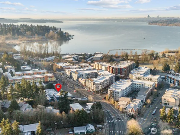 11920 98th Avenue NE #206, Kirkland, WA 98034