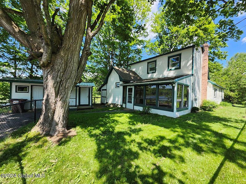 2nd image of 1503 Holcombville Road