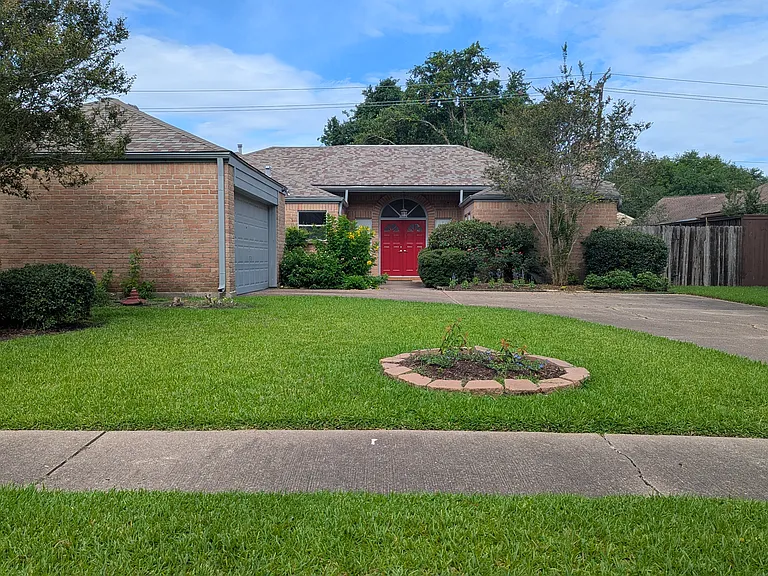 12347 Meadow Lake Dr — Photo 1