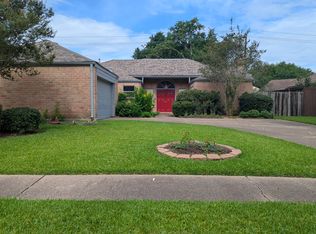 12347 Meadow Lake Dr, Houston, TX 77077