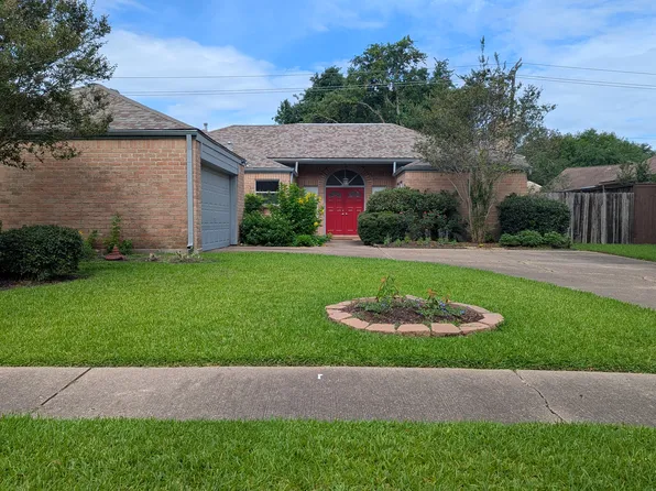 12347 Meadow Lake Dr, Houston, TX 77077