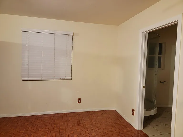 206 W Cedar Ave #GUEST HOUSE — Photo 13