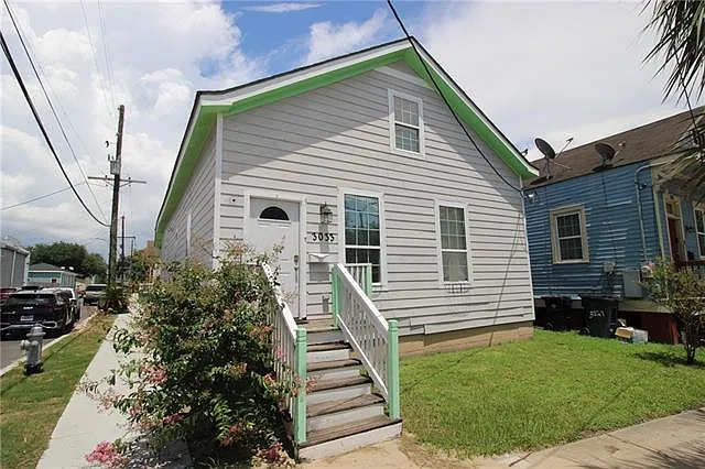 3 bed, 2.5 bath, 1600 sqft, $2,200 — Photo 1