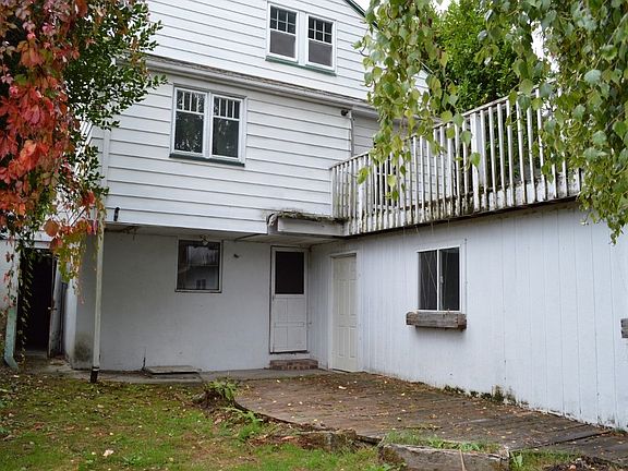 4th image of 1538 5th St